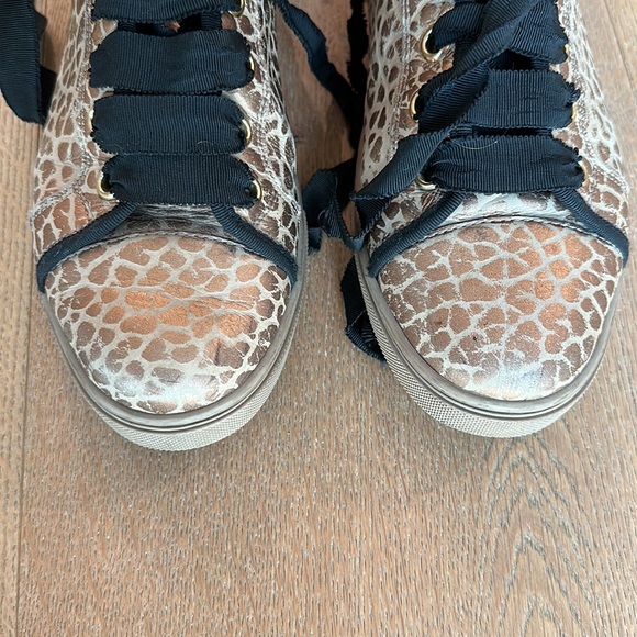 Louis Vuitton sneakers - Picture 4 of 6